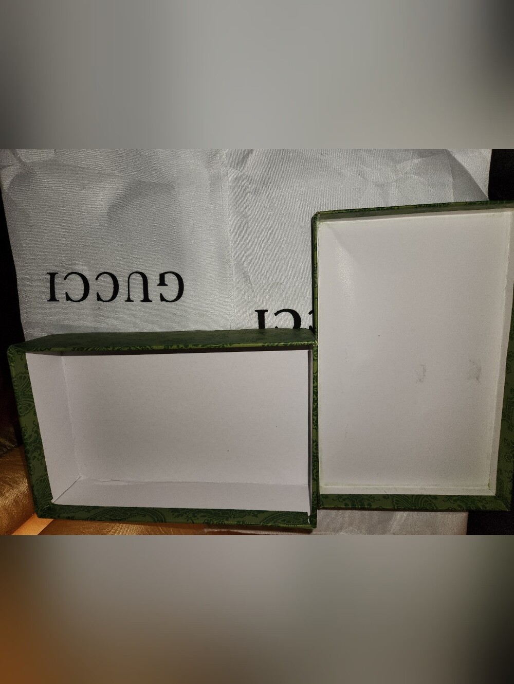 3pcs Gucci Green box and 2 Gucci Logo dust bags - Picture 10 of 15
